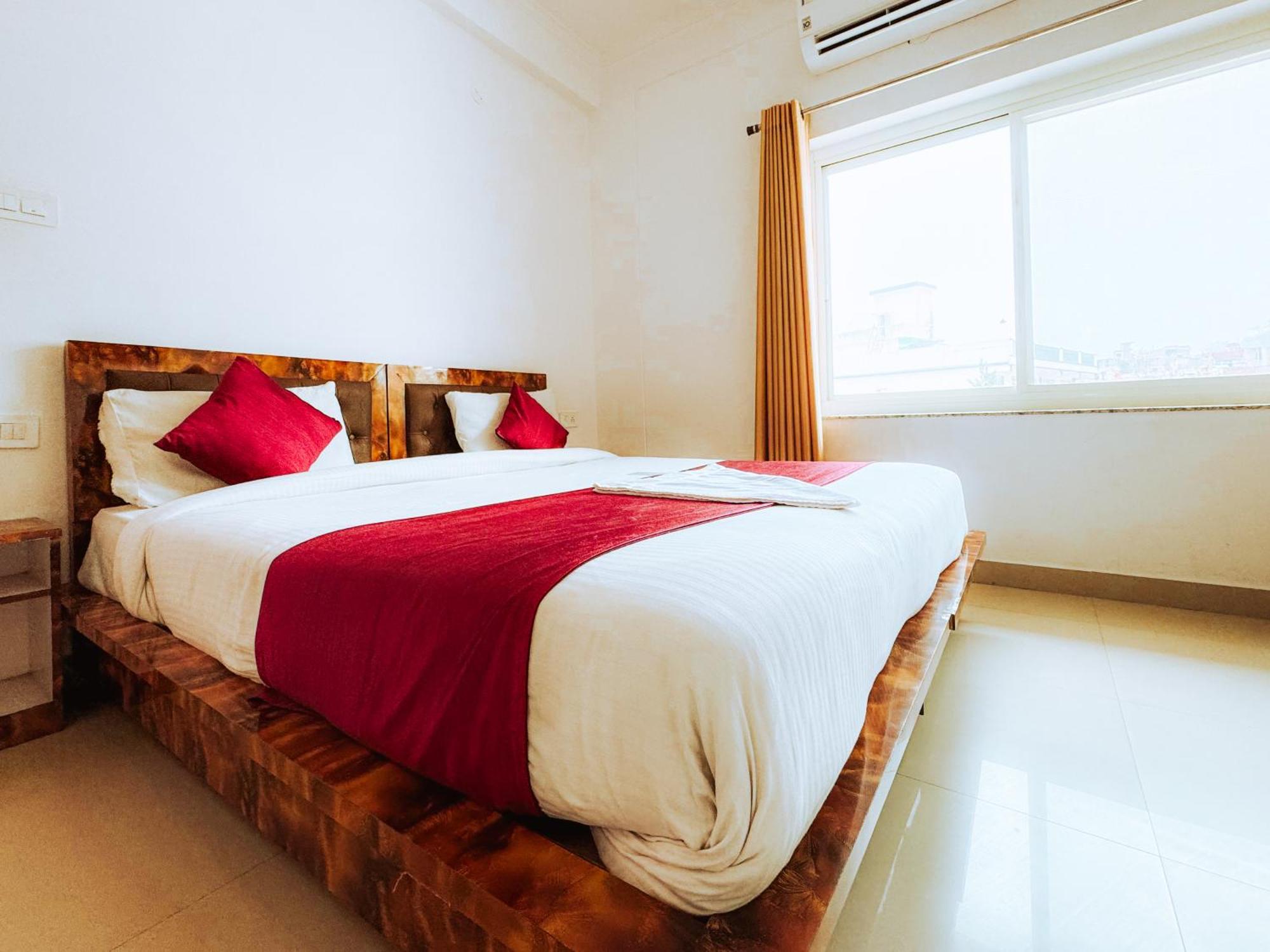 Hot - House Of Travellers, Rishikesh Hostel Kültér fotó